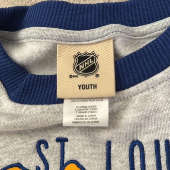 NHL Youth St. Louis Blues Sweatshirt SZ XL - Picture 2 of 3